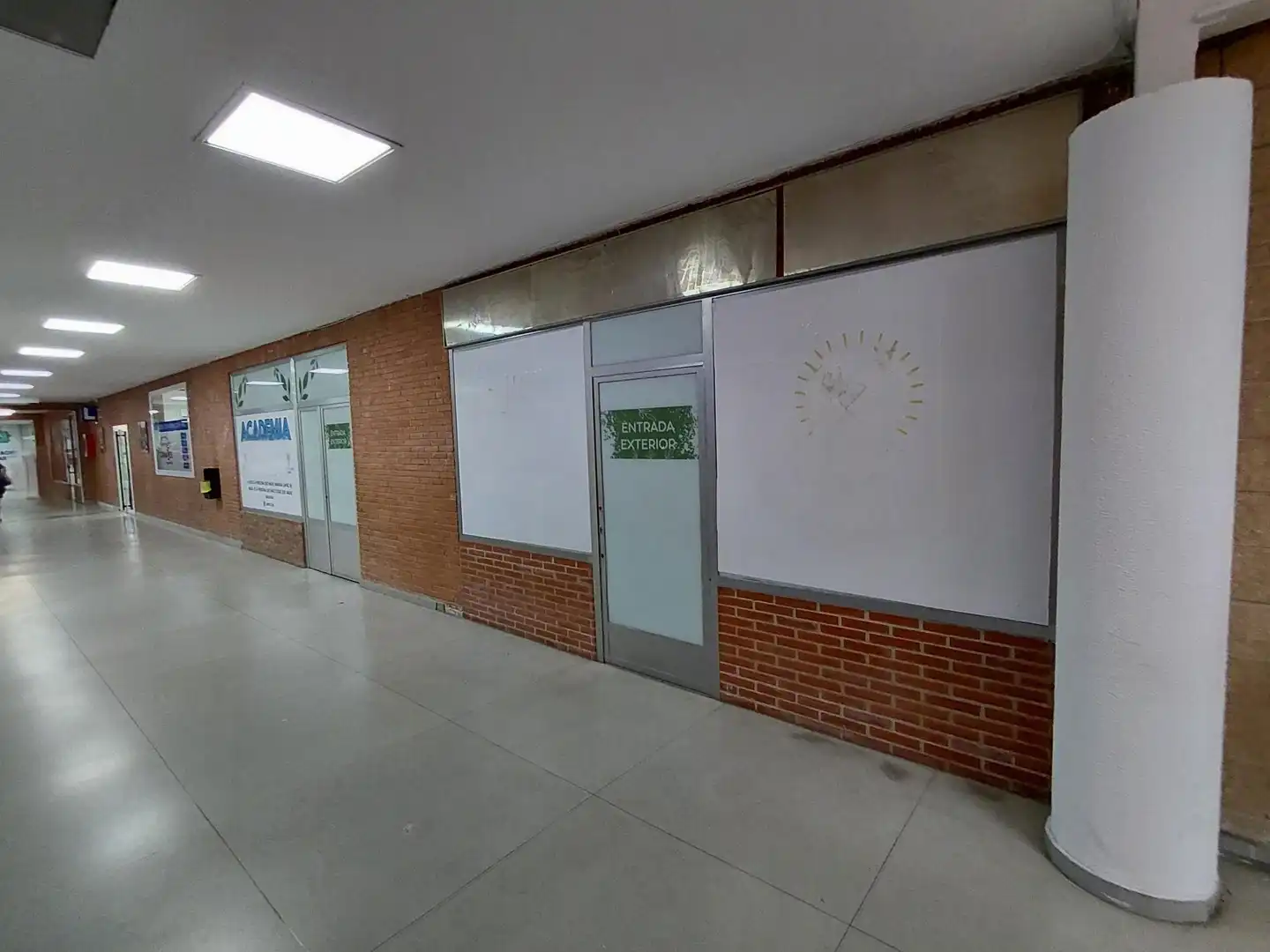 Geschaftsraum zur Miete in Avenida España, Peñas Albas - Zulema