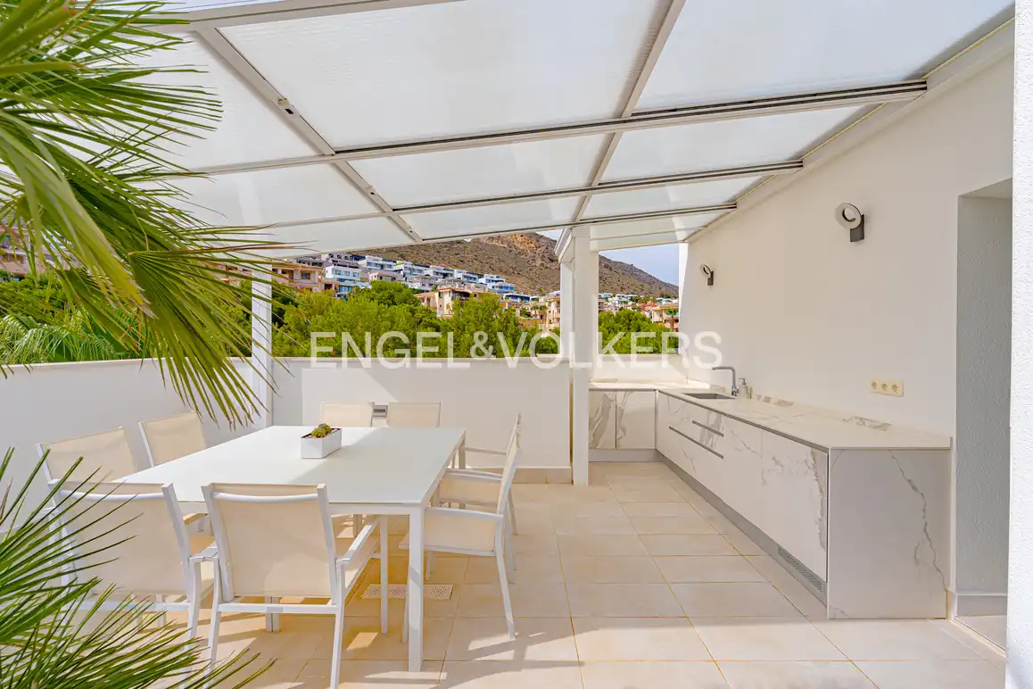 Detached house with pool for sale in Calle Copenhague, imagen 30