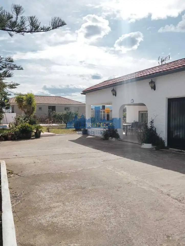 Vista exterior de Casa o chalet en venta en Vila-real con Aire acondicionado, Terraza y Amueblado