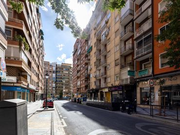 Pis amb ascensor en venda a Calle Calle Emperatriz Eugenia 1