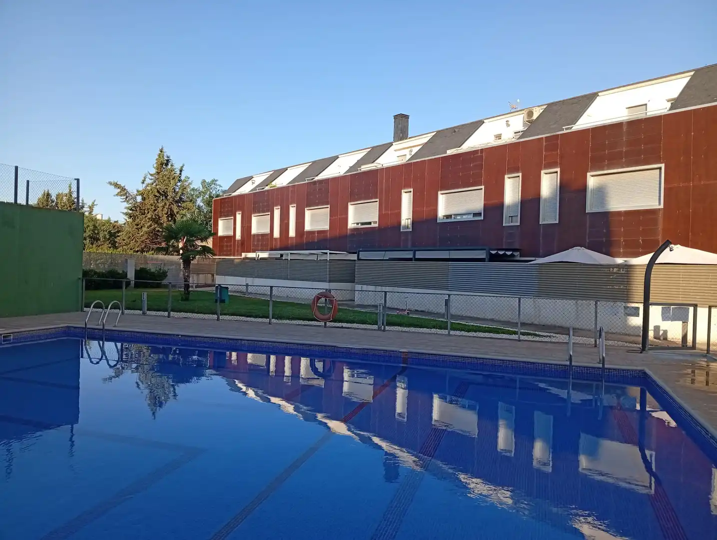 Duplex con piscina in vendita a Calle Camino del Vicario 12