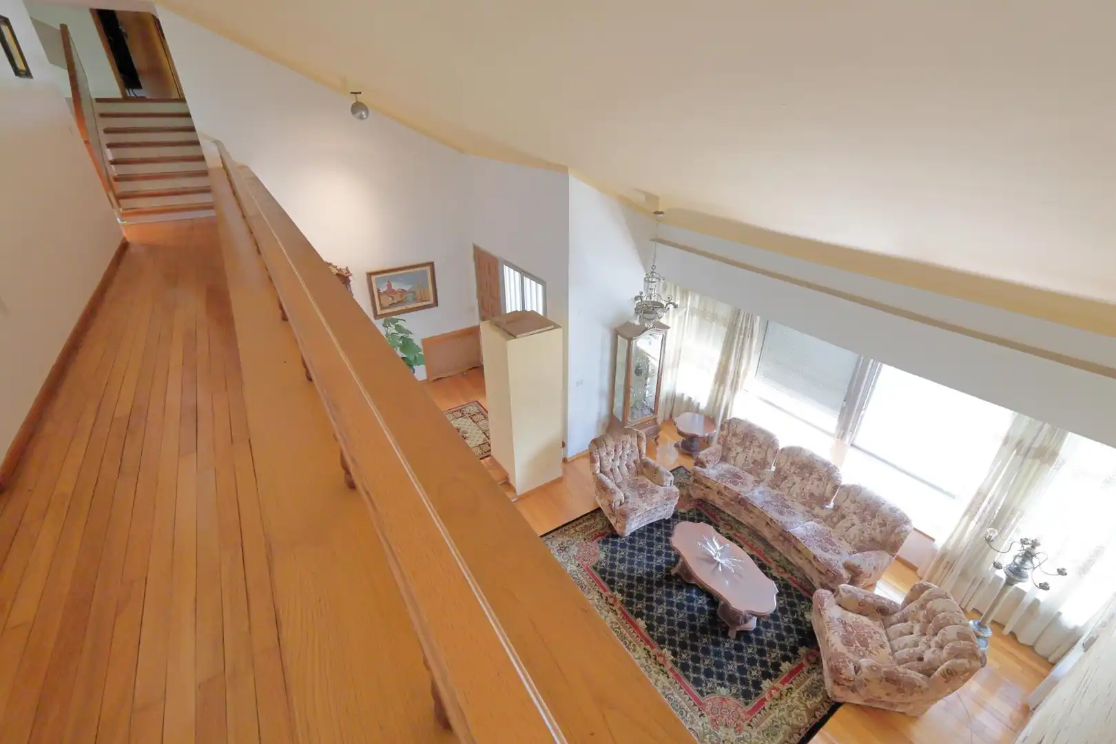 Sala de estar de Casa adosada en venta en O Barco de Valdeorras   con Calefacción, Piscina y Balcón