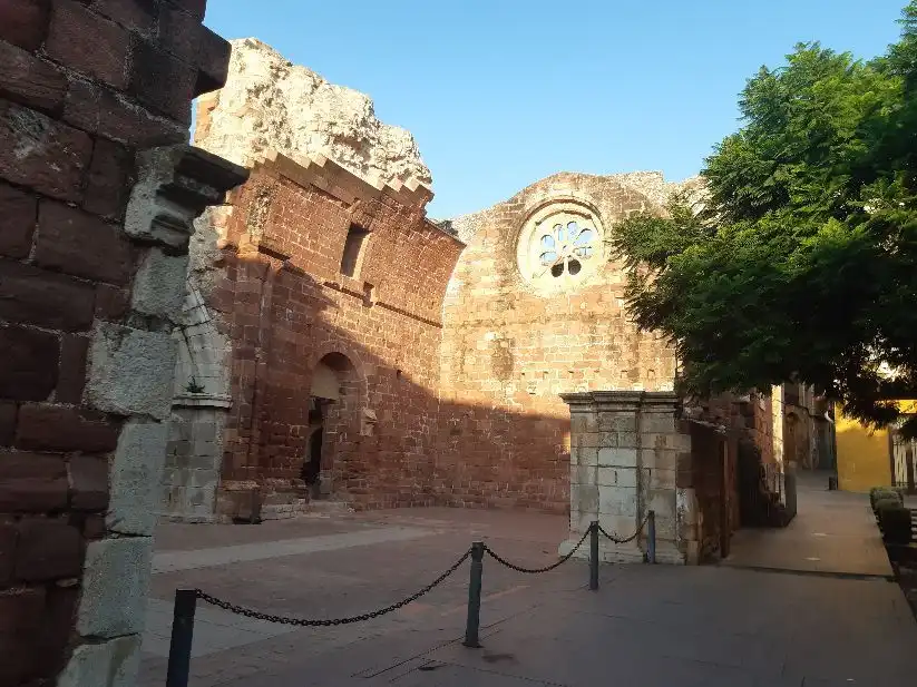 Vista exterior de Casa o xalet en venda en Alcover amb Calefacció, Terrassa i Traster