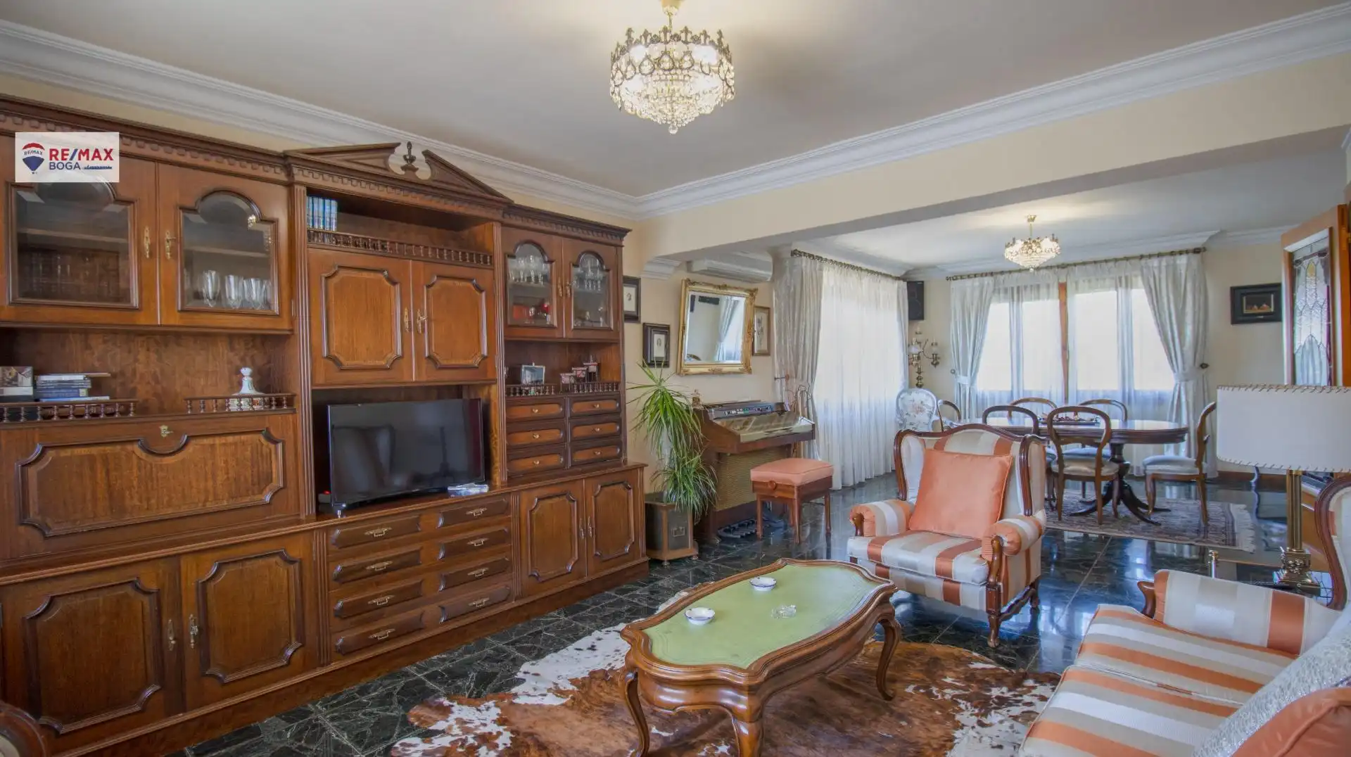 Sala d'estar de Casa o xalet en venda en Oyón-Oion amb Aire condicionat, Jardí privat i Parquet