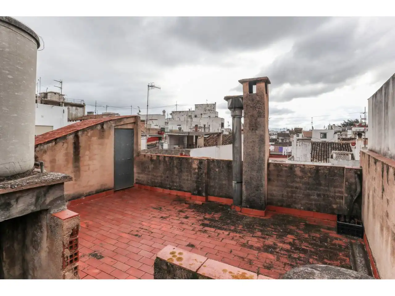 Terrassa de Casa adosada en venda en Oliva amb Terrassa i Moblat