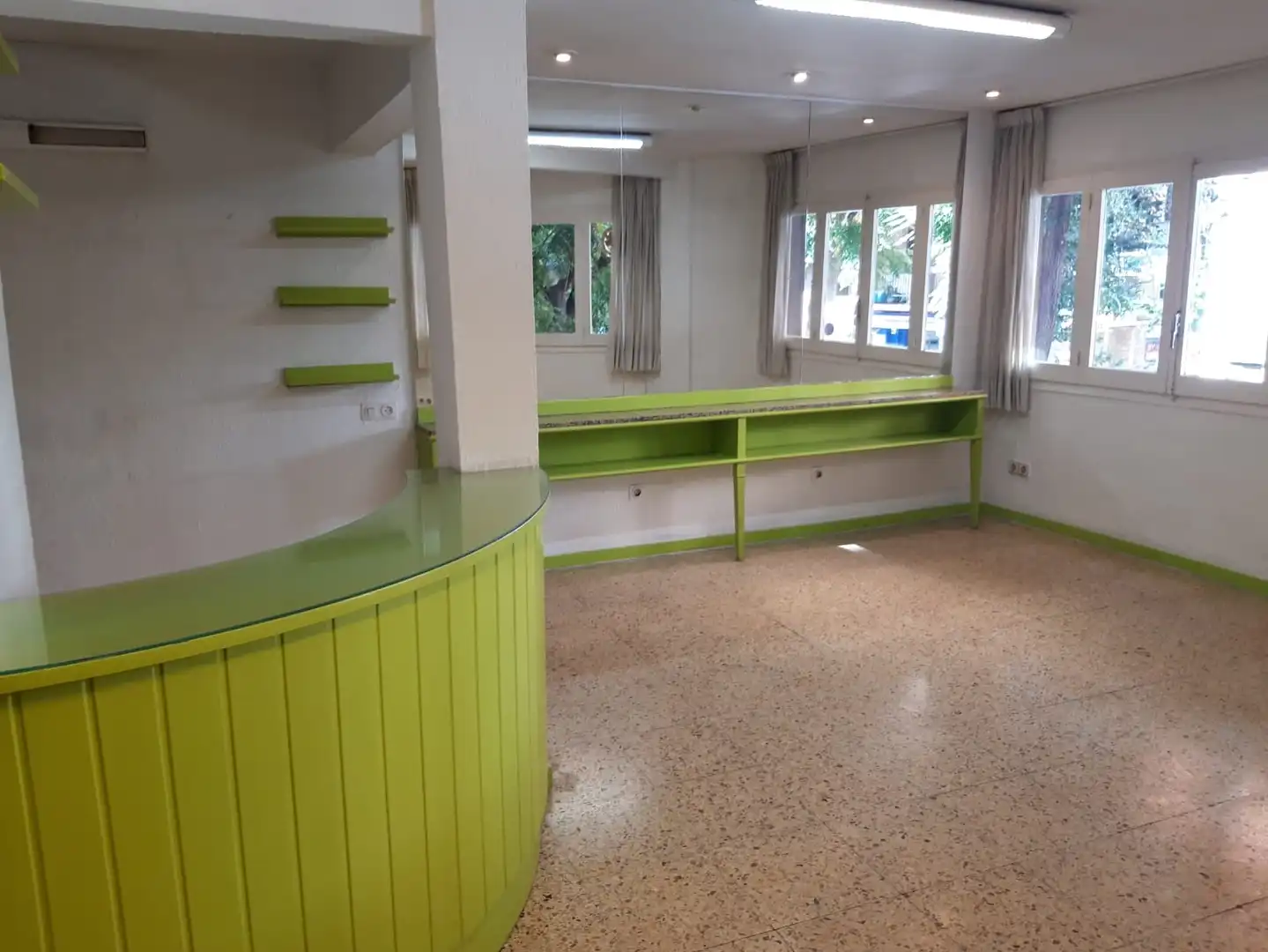 Büro zum Verkauf in Carrer de Reding 54, imagen 2