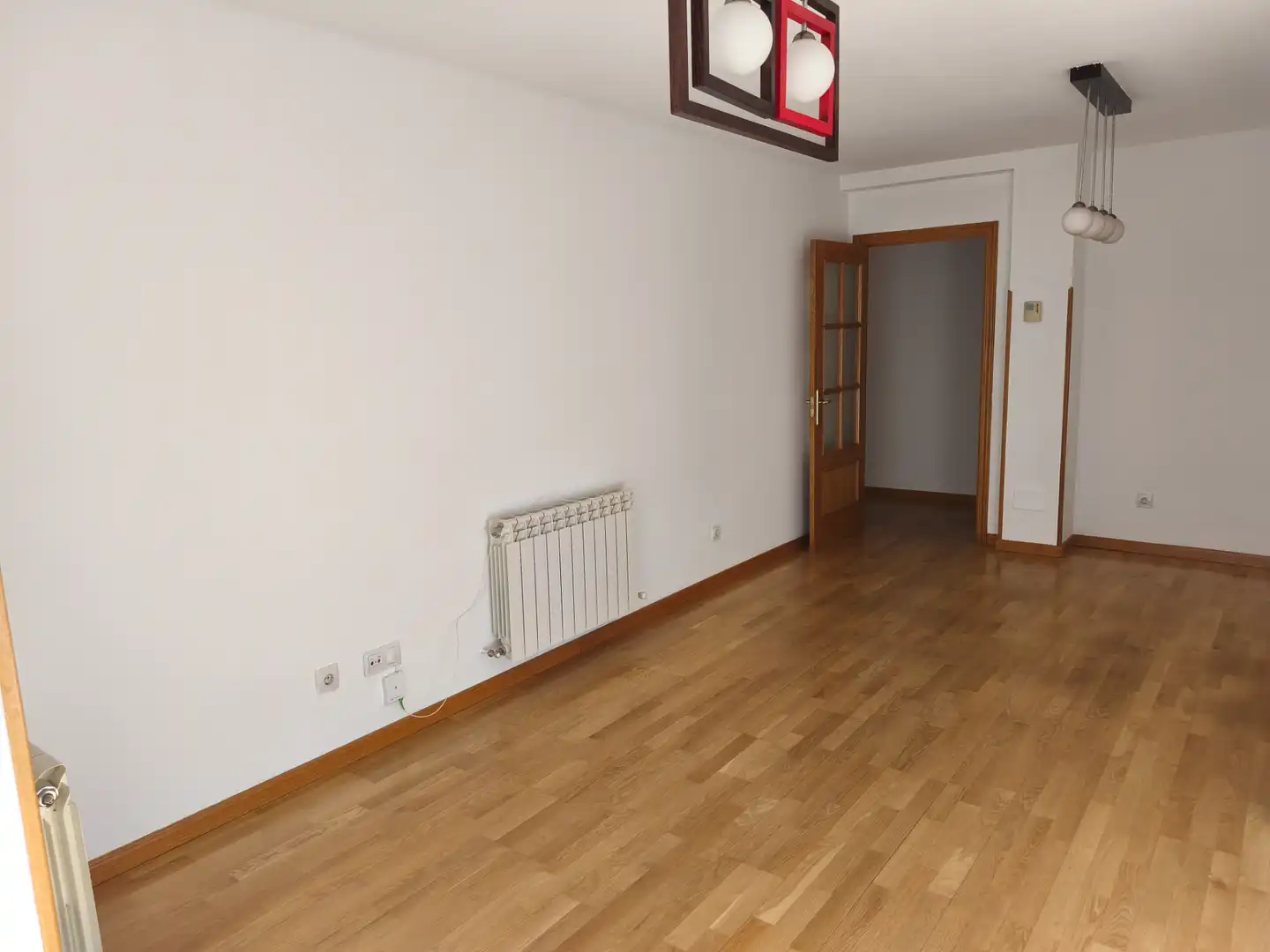 Bedroom of Flat for rent in Madrid  with Air Conditioner, Heating and Private garden