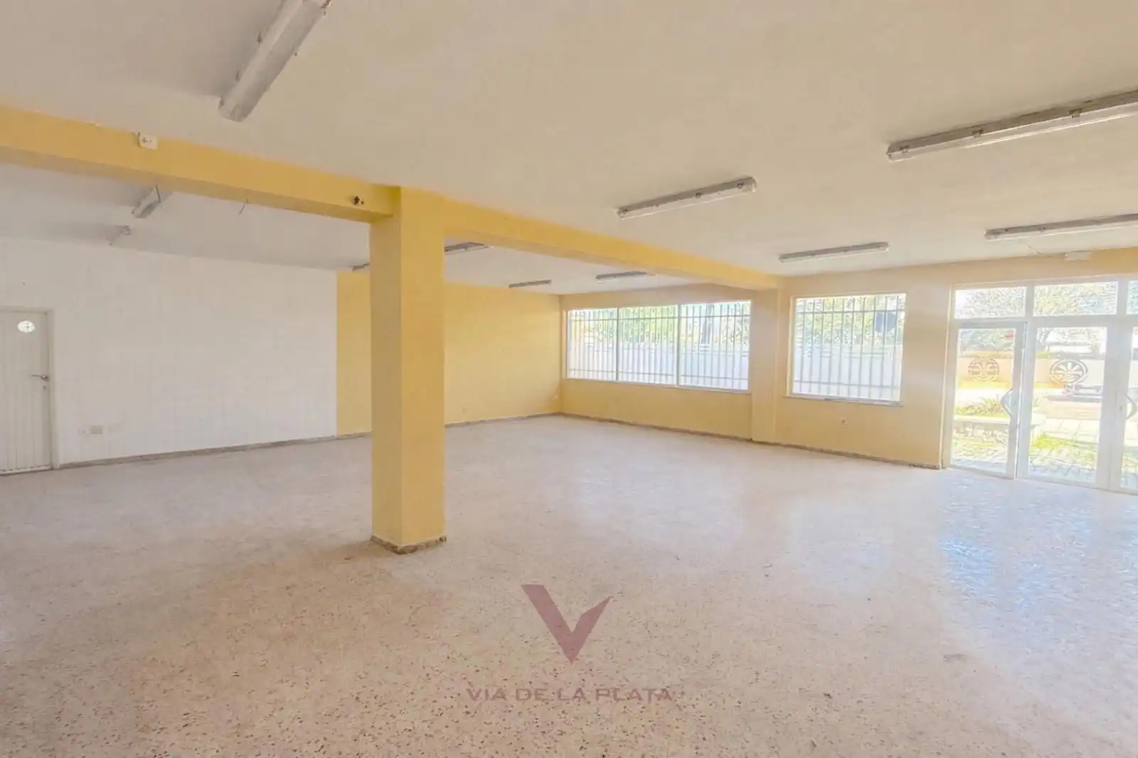 Local comercial en alquiler en Pavos 26, imagen 4