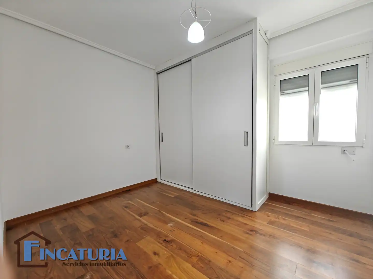 Habitación de Piso en venta en Valencia con Aire acondicionado, Parquet y Balcón