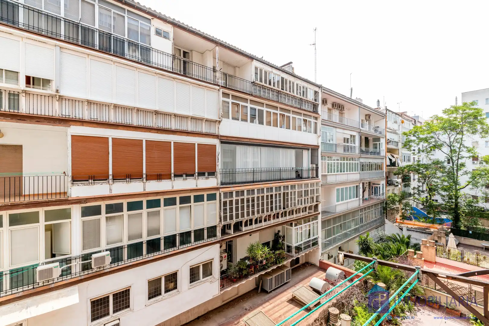 Vista exterior de Pis en venda en Zaragoza amb Parquet, Terrassa i Traster