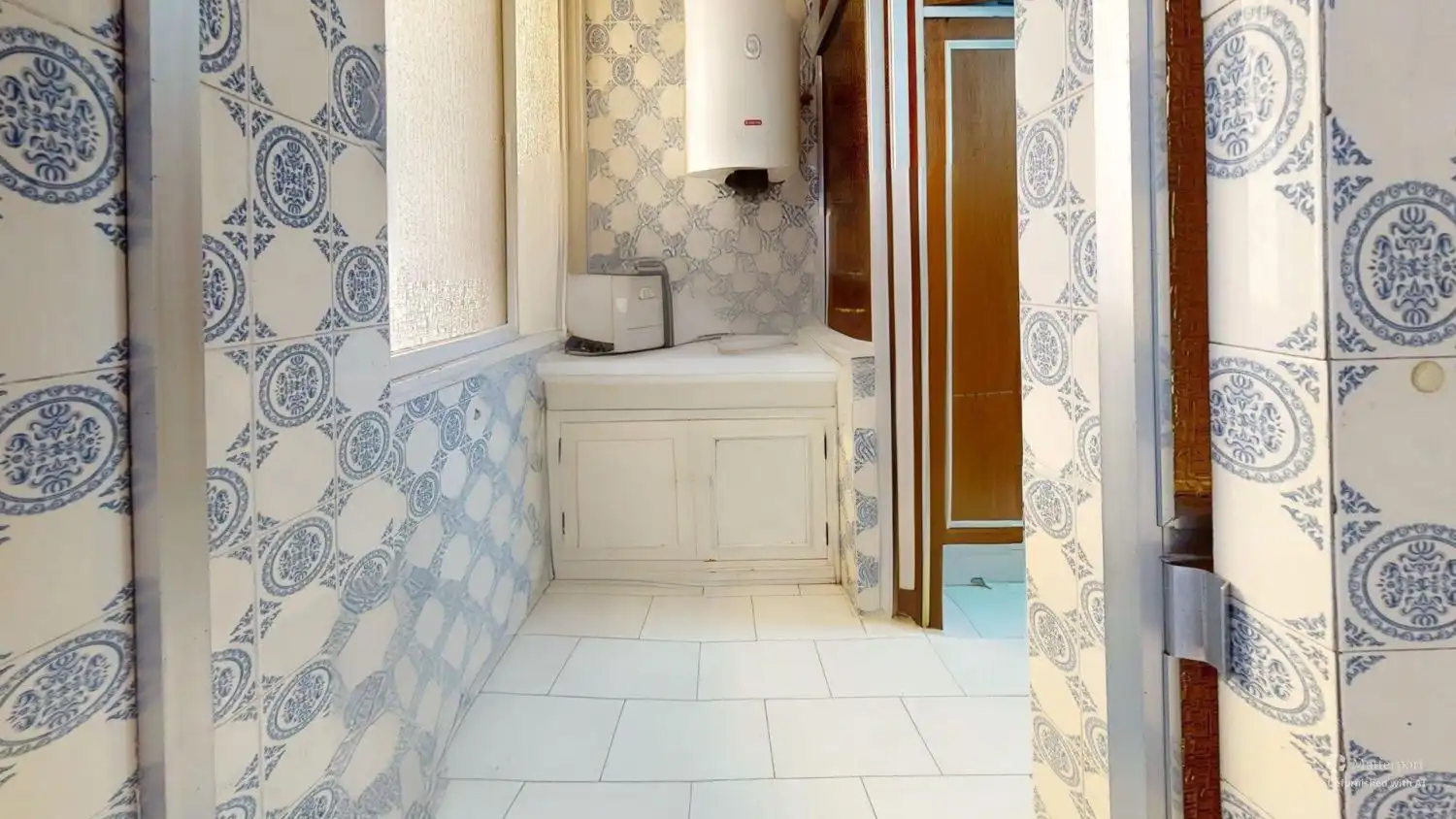 Bathroom of Flat for sale in Sevilla  with Air Conditioner and Terrace