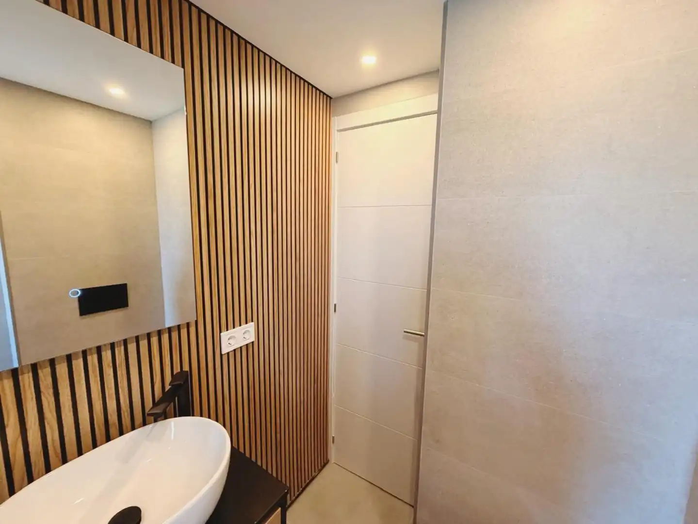 Apartamento con terraza en venta en Avenida Avenida Gamonal, imagen 28