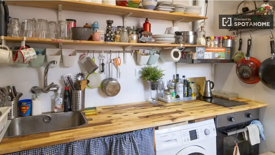 Kitchen of Flat for rent in Madrid  with Air Conditioner, Heating and Furnished