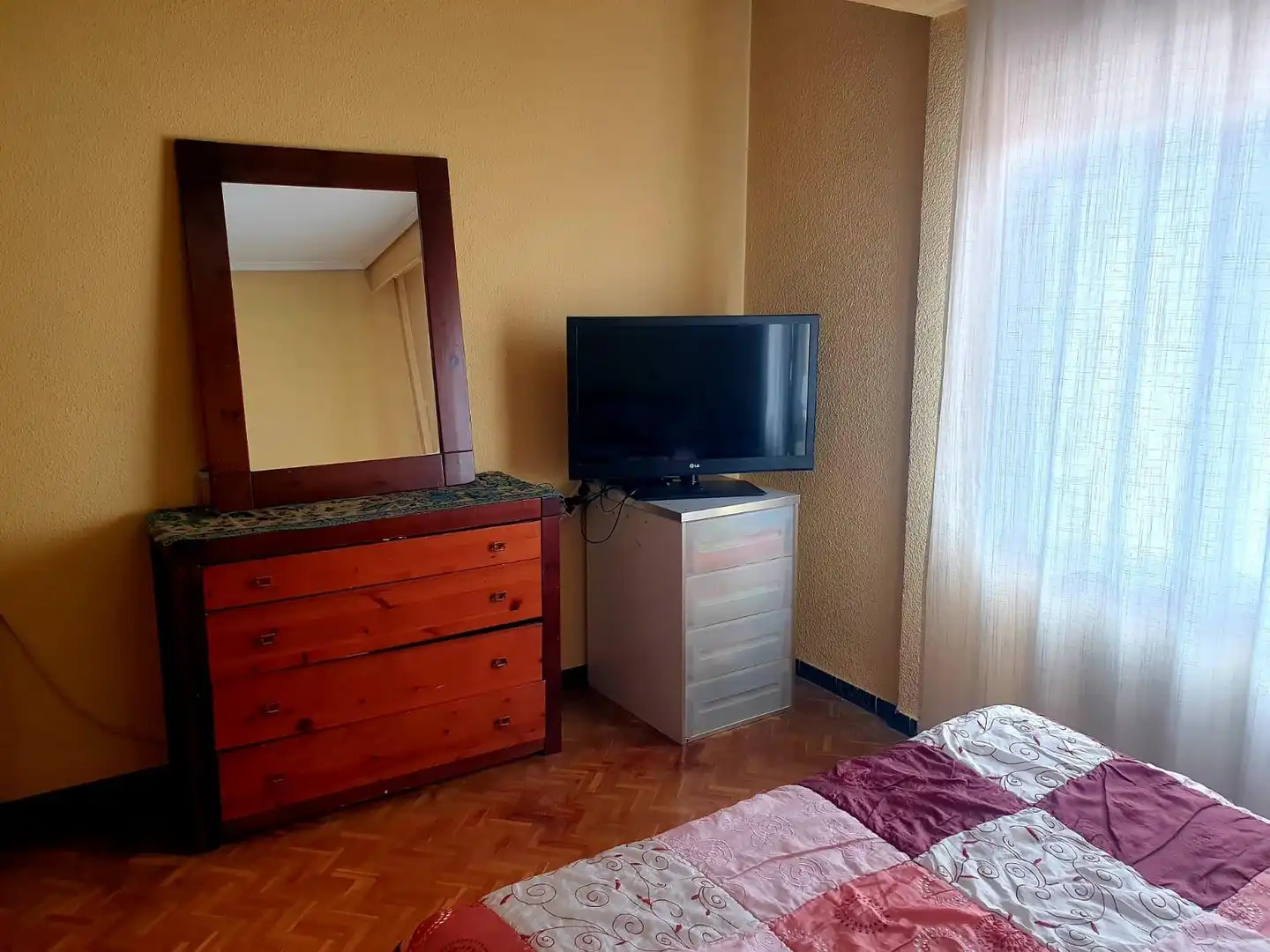Habitación de Piso en venta en Ávila con Parquet y Amueblado