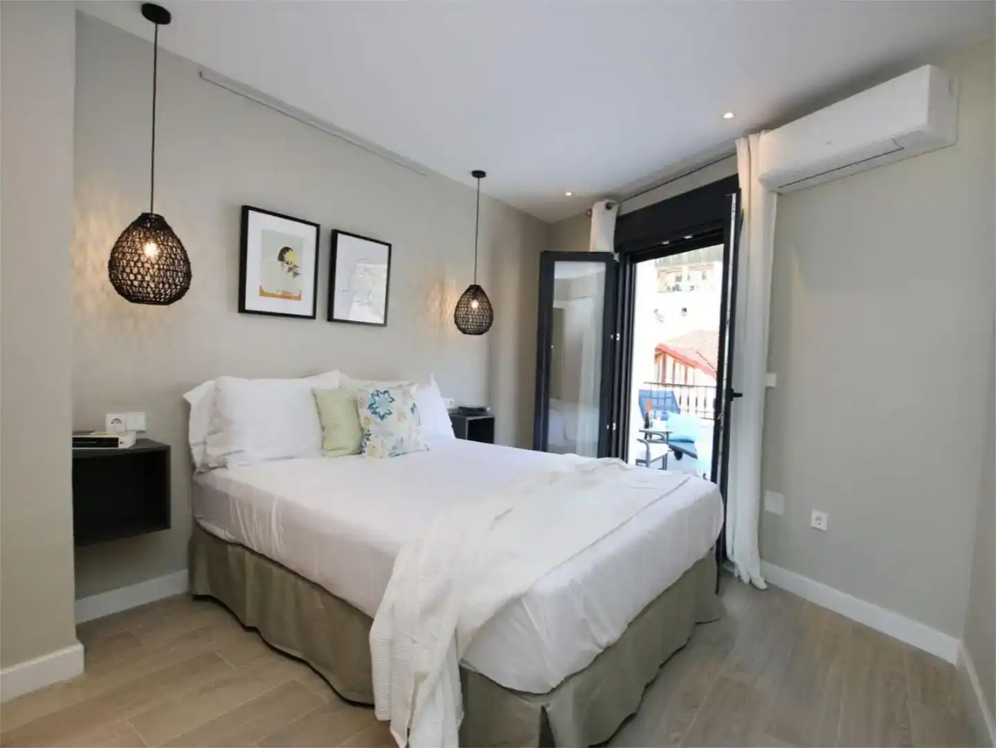 Dormitori de Apartament en venda en Mijas amb Aire condicionat i Balcó