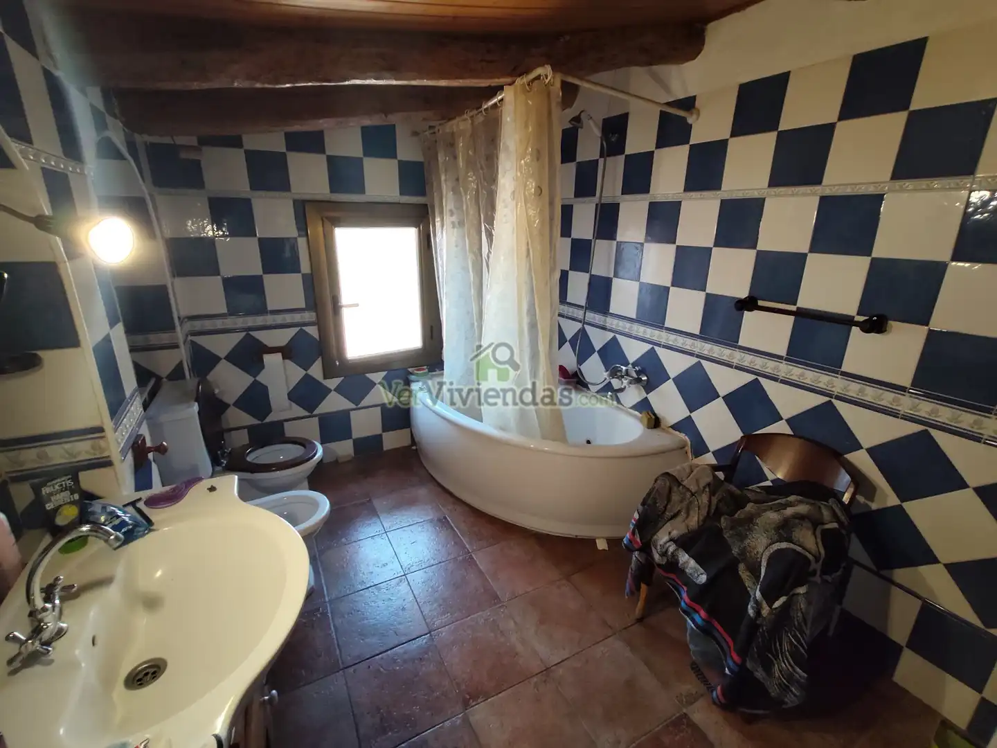 Baño de Casa adosada en venta en Sant Esteve Sesrovires, Barcelona