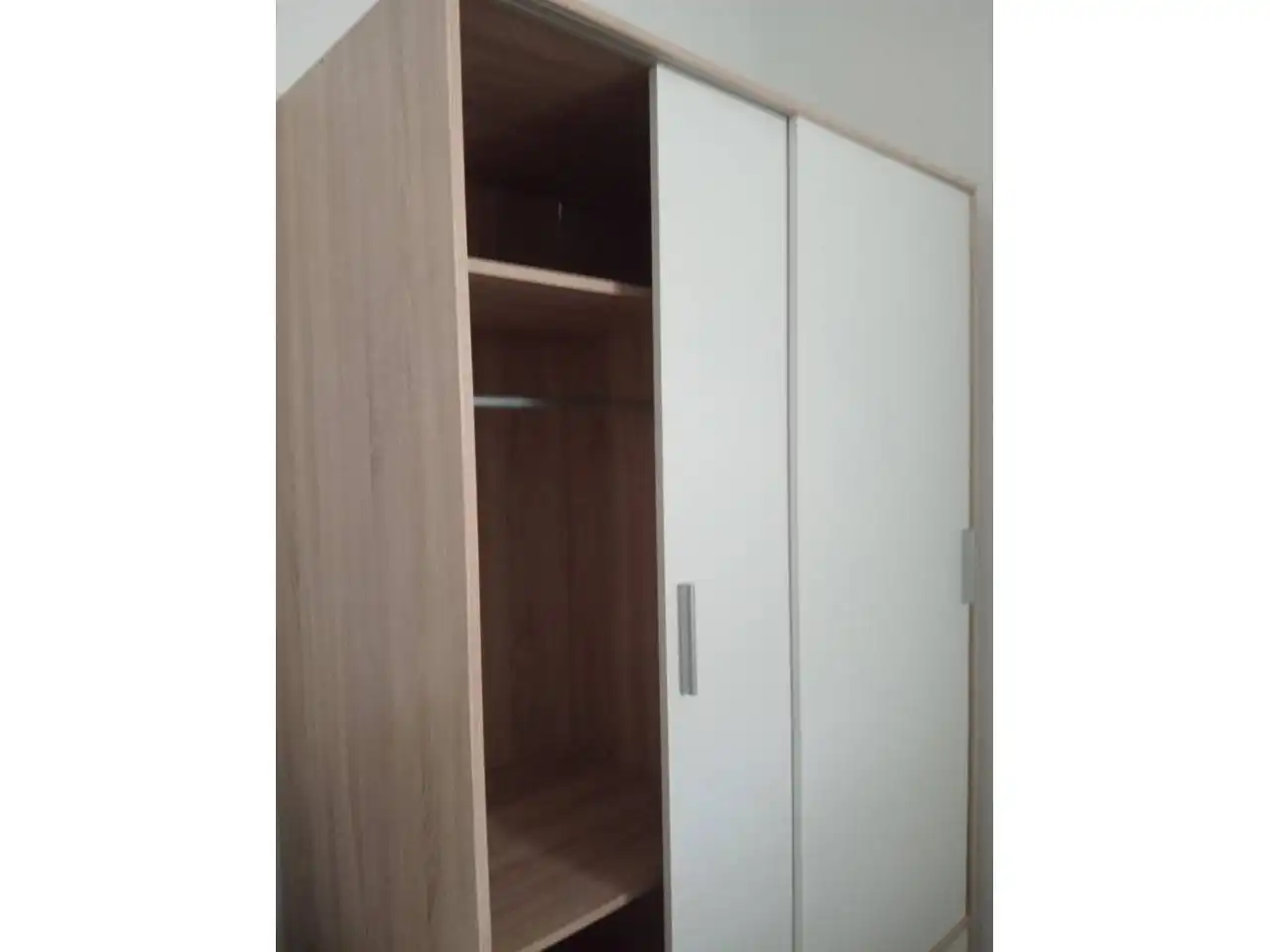Schlafzimmer von Wohnung zur Miete in Madrid mit Heizung, Möbliert und Alarm