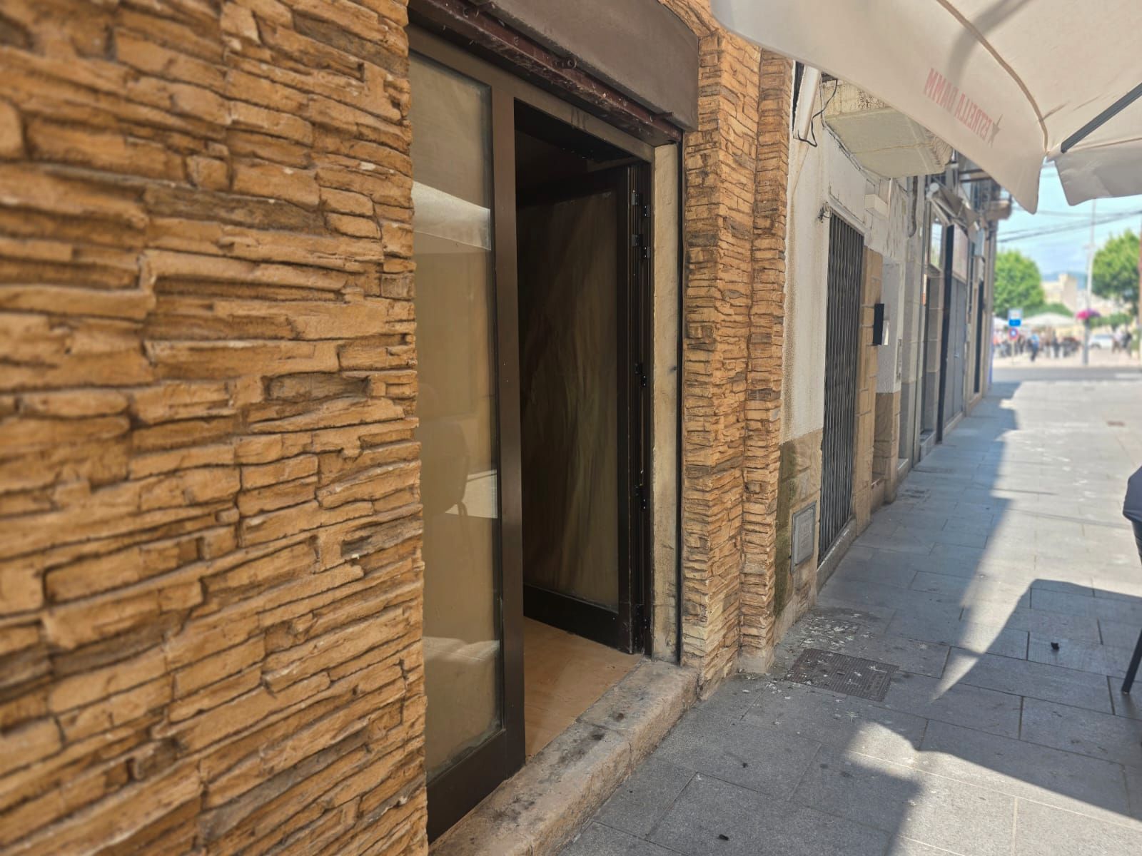Vista exterior de Local de lloguer en Tortosa