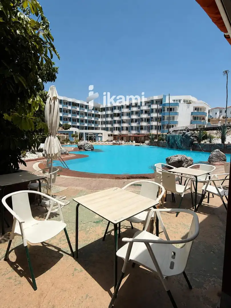 Piso en venta en San Miguel de Abona con Terraza, Piscina y Amueblado