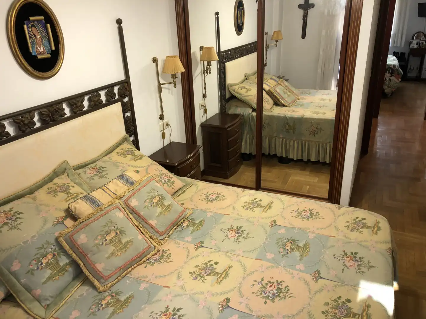 Bedroom of Flat for rent in Oviedo   with Heating, Parquet flooring and Storage room