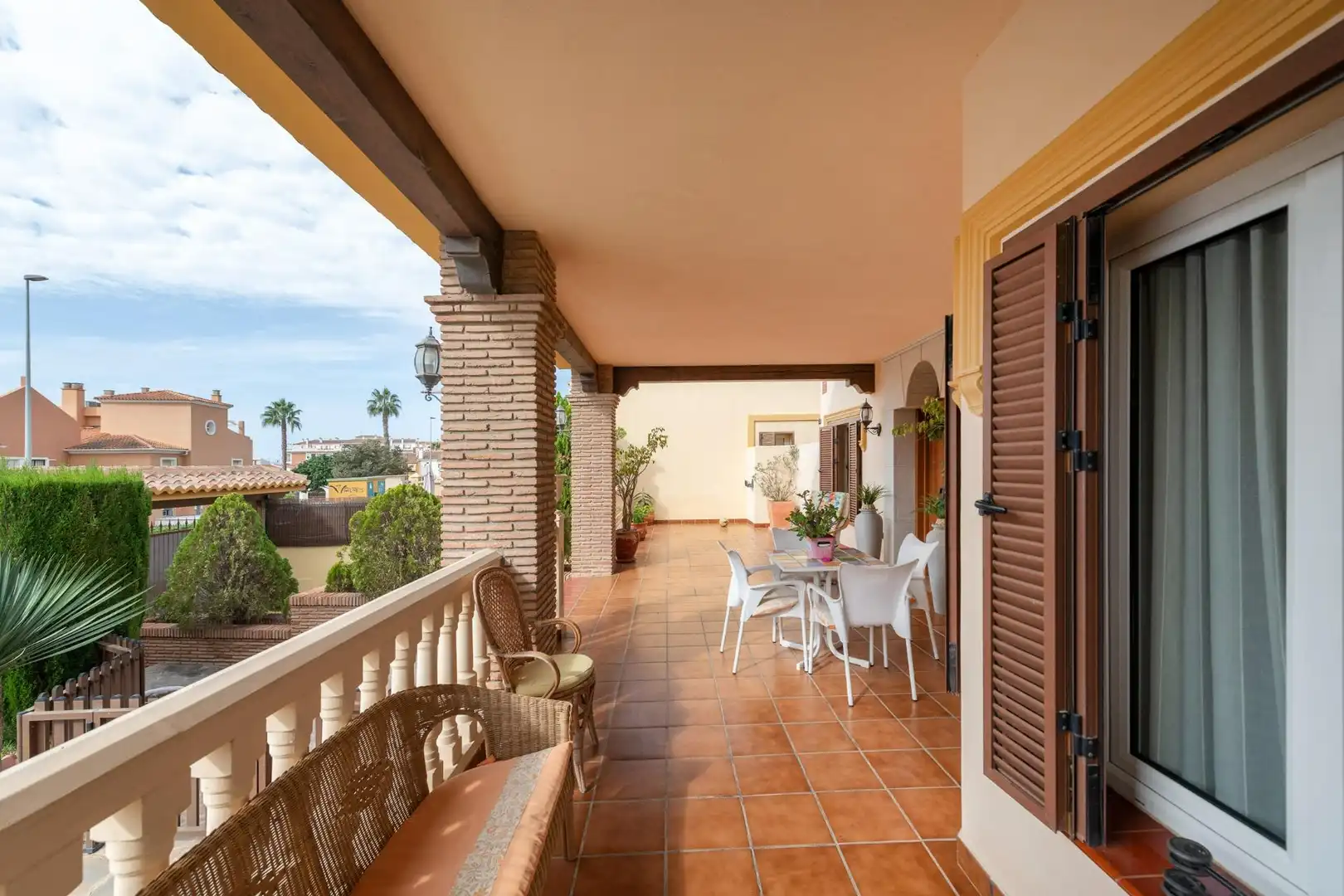 Terrassa de Casa o xalet en venda en Rincón de la Victoria amb Aire condicionat, Jardí privat i Terrassa
