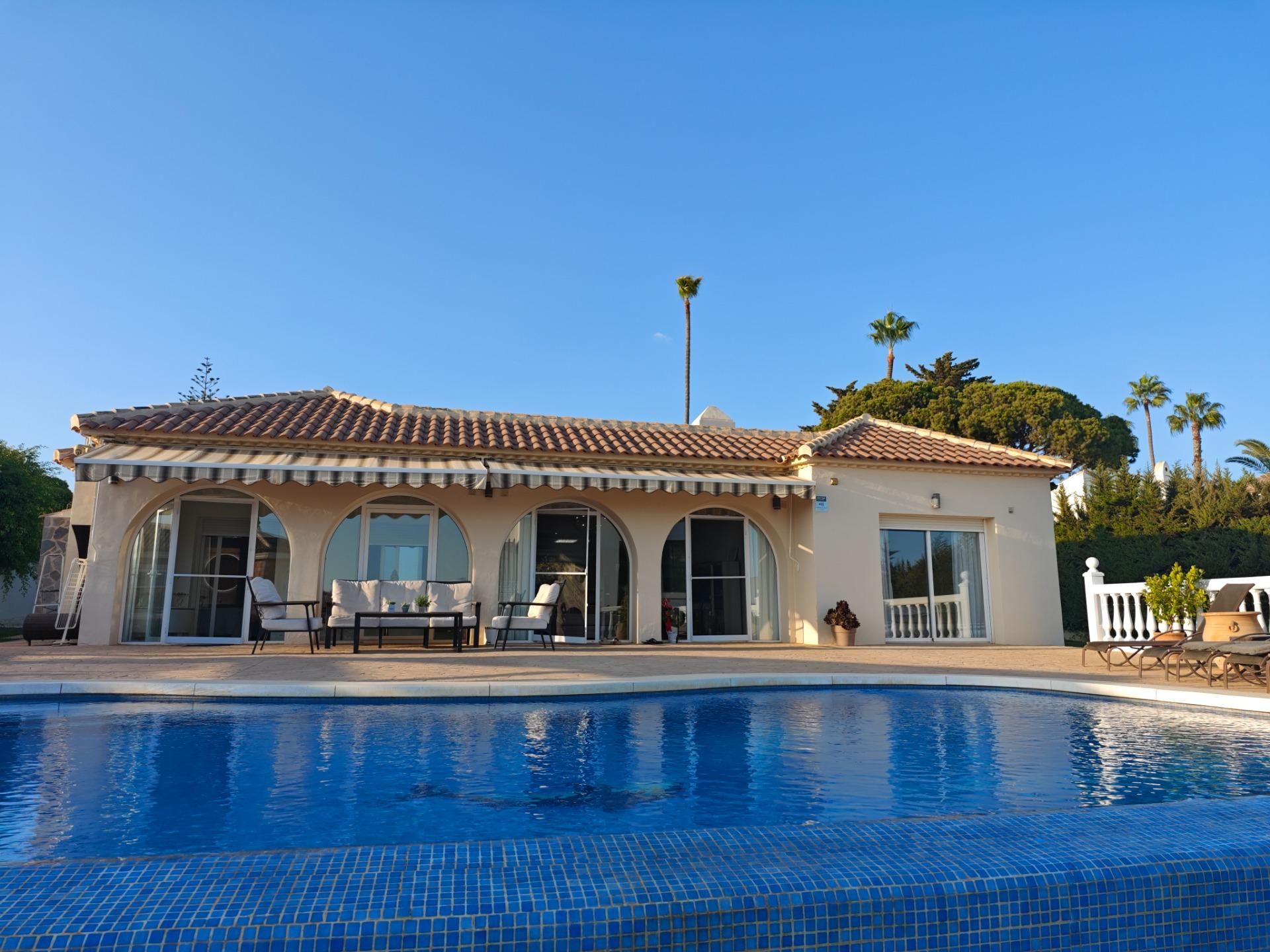 Exterior view of House or chalet to rent in Mijas  with Air Conditioner, Heating and Private garden