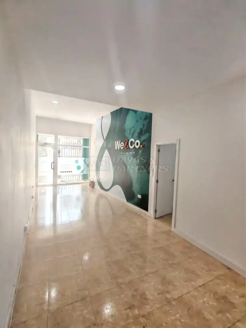 Local comercial en venta en de España 10, imagen 2