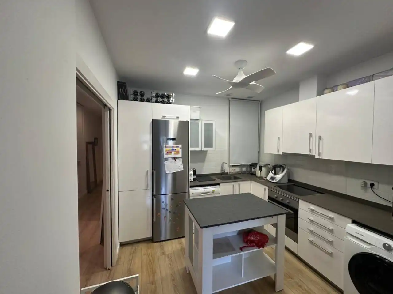 Cocina de Piso de alquiler en Barcelona con Aire acondicionado, Calefacción y Amueblado