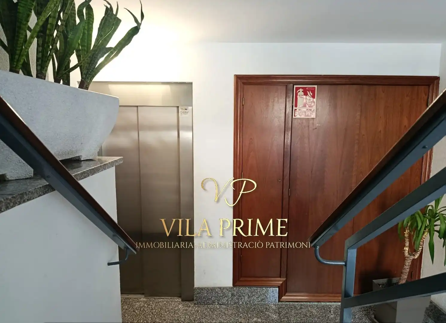 Piso en venta en Mataró con Calefacción, Terraza y Trastero