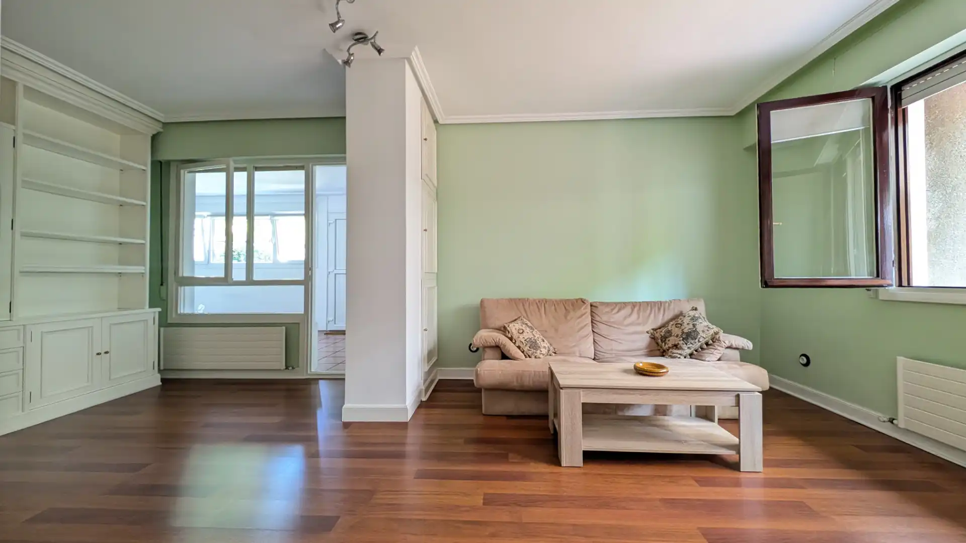 Sala d'estar de Pis en venda en Getxo  amb Calefacció, Terrassa i Traster