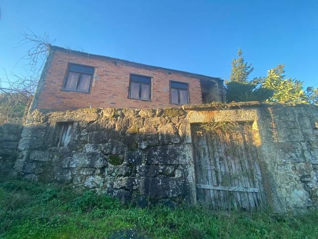 Casa-chalet en Venta en Poblado Lobariñas en Crecente