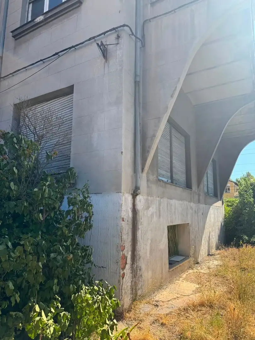 Exterior view of Buildings for sale in La Robla 