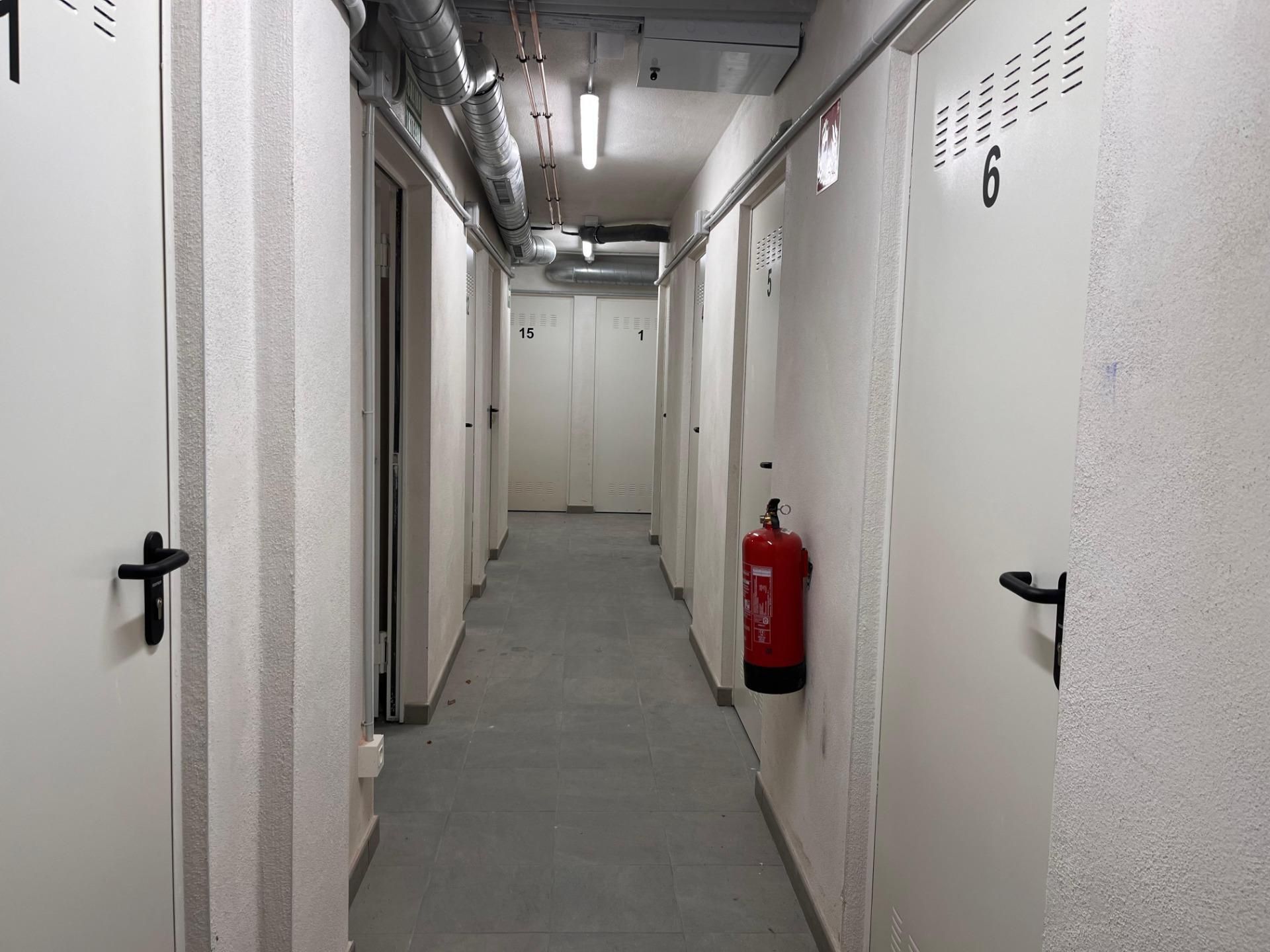 Box room for sale in Basauri 