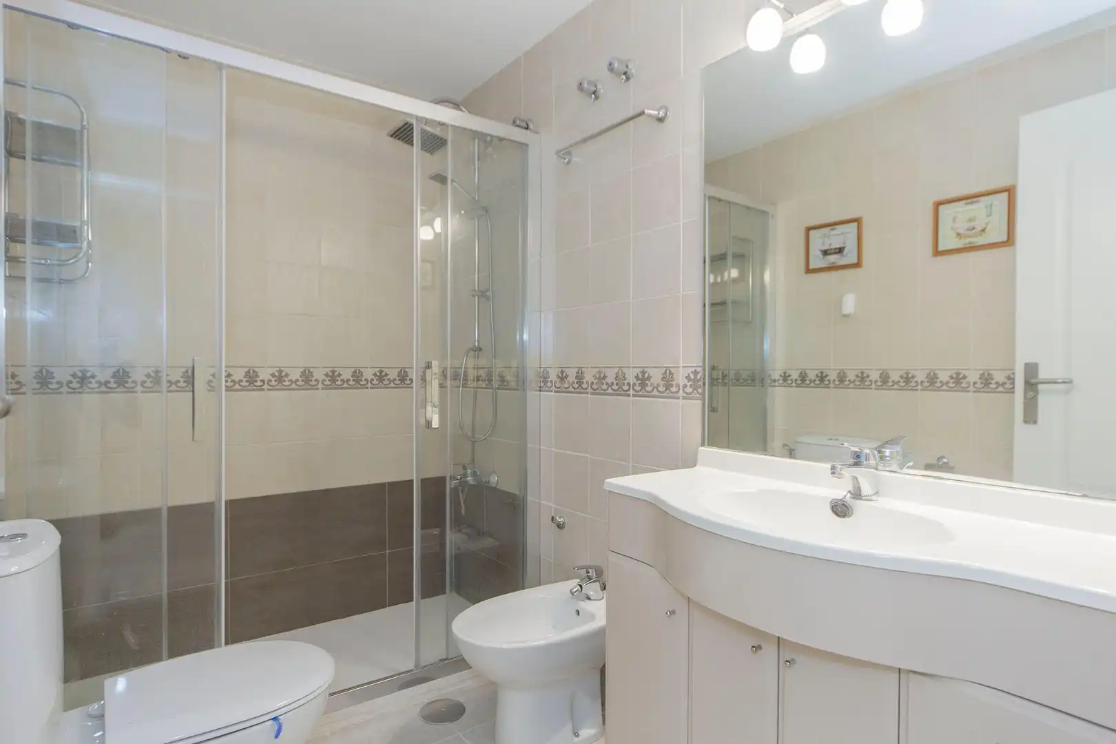 Bany de Apartament en venda en Calpe / Calp amb Aire condicionat, Balcó i Piscina comunitària