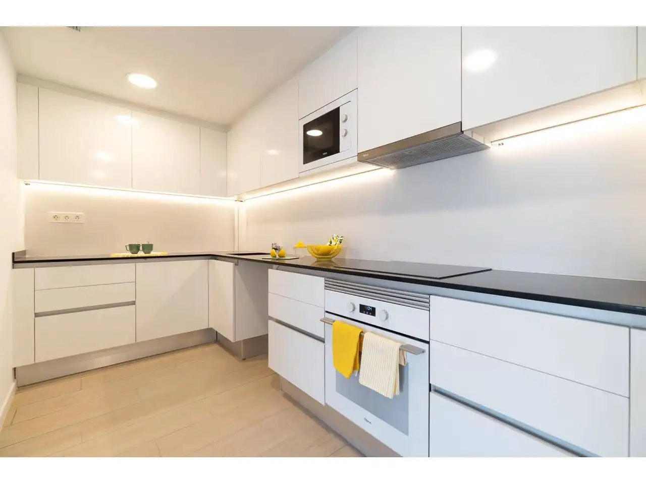 Flat with terrace for sale in Calle JOAN DE TOLEDO 7, imagen 6