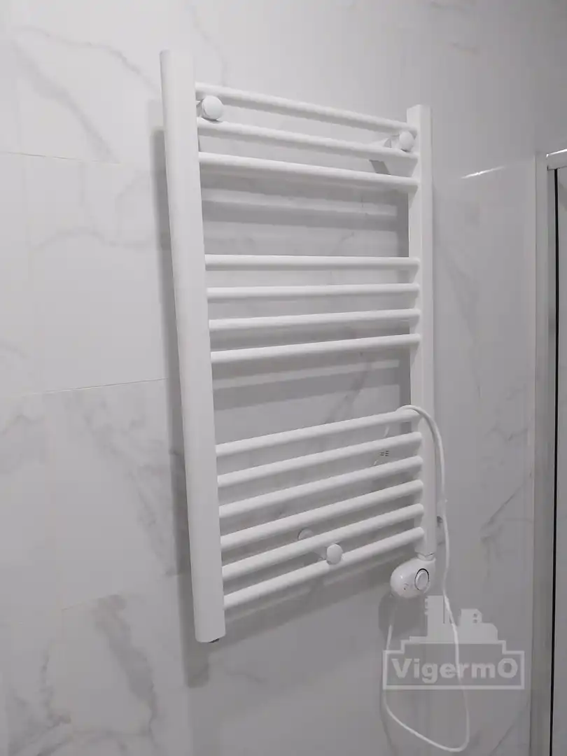 Baño de Piso de alquiler en Torrejón de Ardoz con Calefacción y Alarma