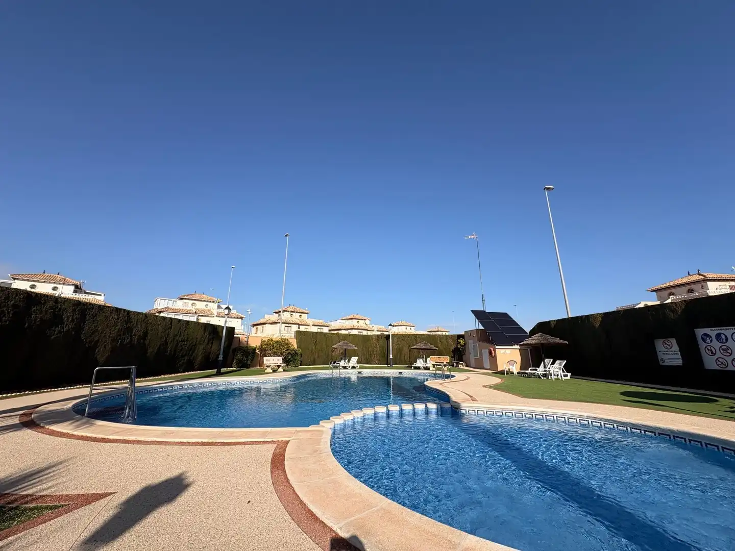 Casa o xalet de lloguer a Lomas de Cabo Roig - Los Dolses