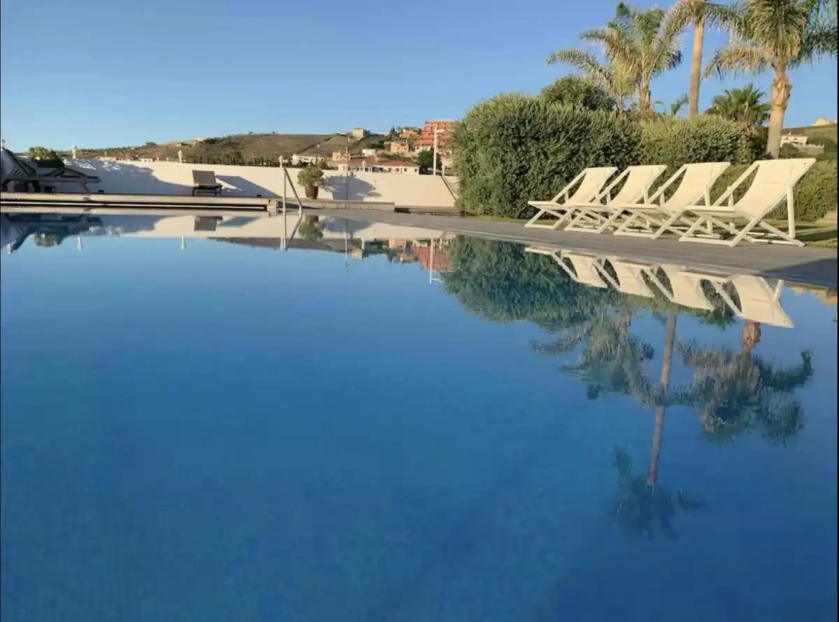 Villa con piscina in vendita a Manilva Pueblo, imagen 3