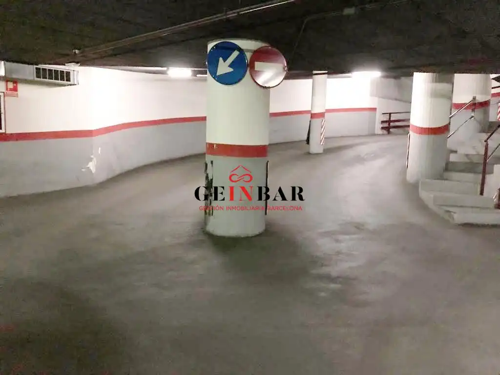 Parkplatz zum Verkauf in Calle VIA AUGUSTA 253, imagen 3