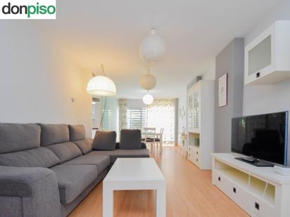 Sala d'estar de Dúplex en venda en  Granada Capital amb Calefacció, Jardí privat i Terrassa