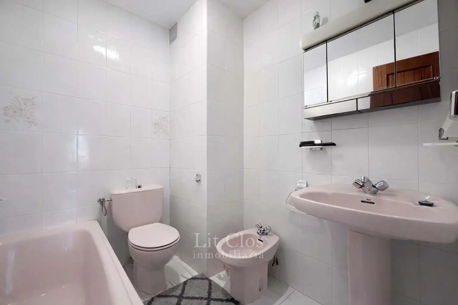 Bathroom of Flat for sale in O Barco de Valdeorras    with Heating, Terrace and Storage room