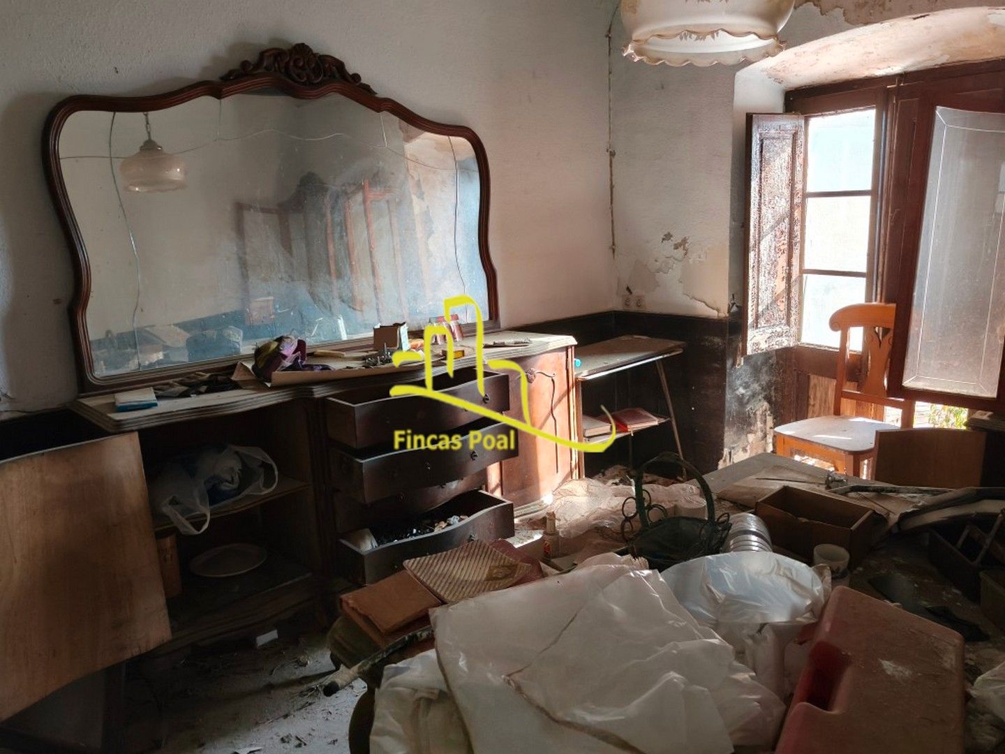 Menjador de Casa o xalet en venda en Corbera de Llobregat amb Terrassa i Balcó