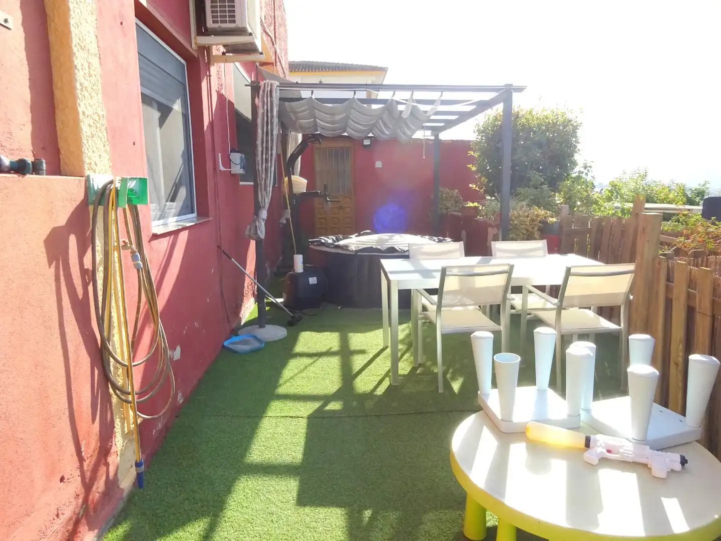Terrassa de Casa o xalet en venda en Alhaurín de la Torre amb Aire condicionat, Jardí privat i Piscina