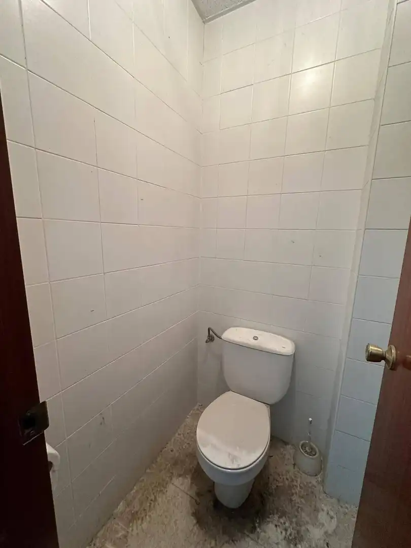 Baño de Nave industrial en venta en Olivenza