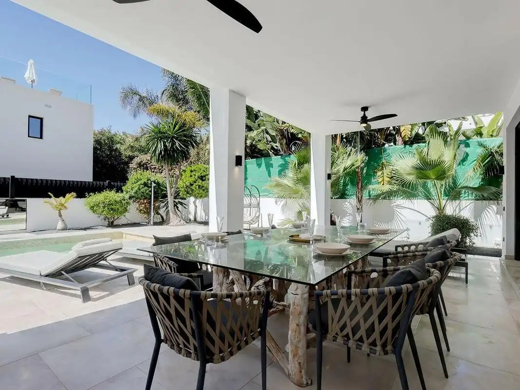 Terrasse von Haus oder Chalet zur Miete in Marbella mit Klimaanlage, Privatgarten und Terrasse