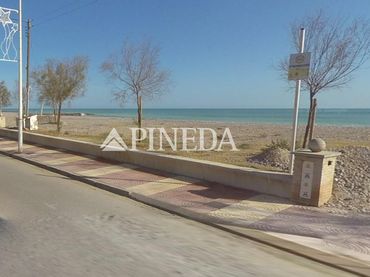 Terrenos y solares en venta en Calle de Baleares