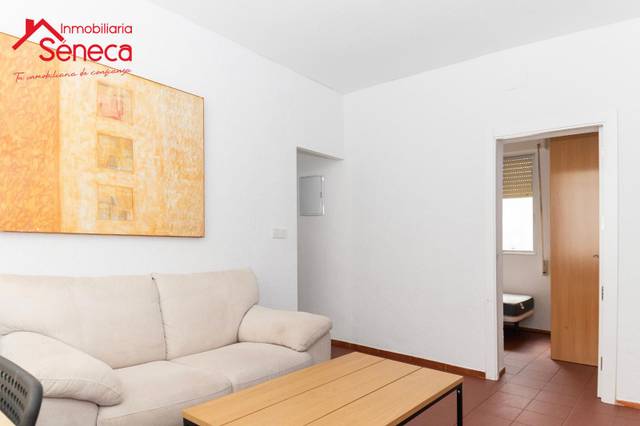 Piso en Venta en Santa Rosa - Valdeolleros