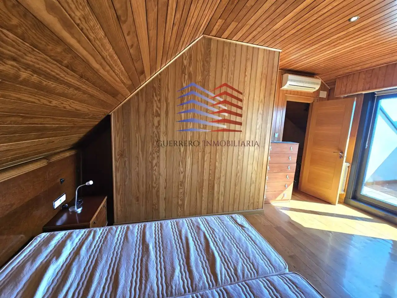 Dúplex de lloguer en Ourense Capital  amb Calefacció, Parquet i Terrassa
