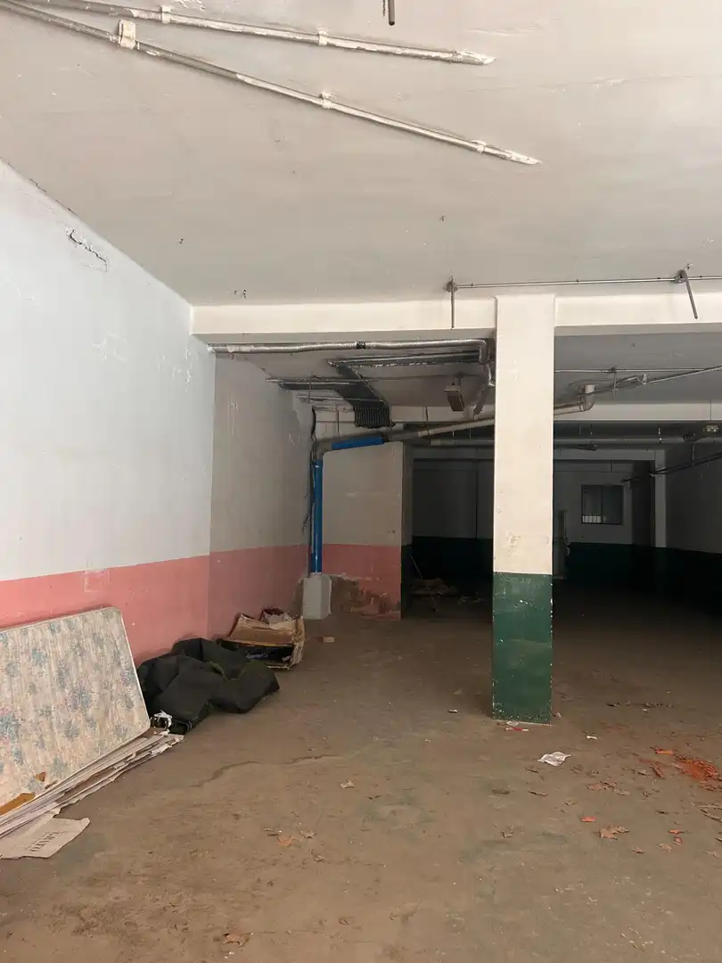 Local comercial en venda a Calle del Poeta Navarro Cabanes 8, imagen 24