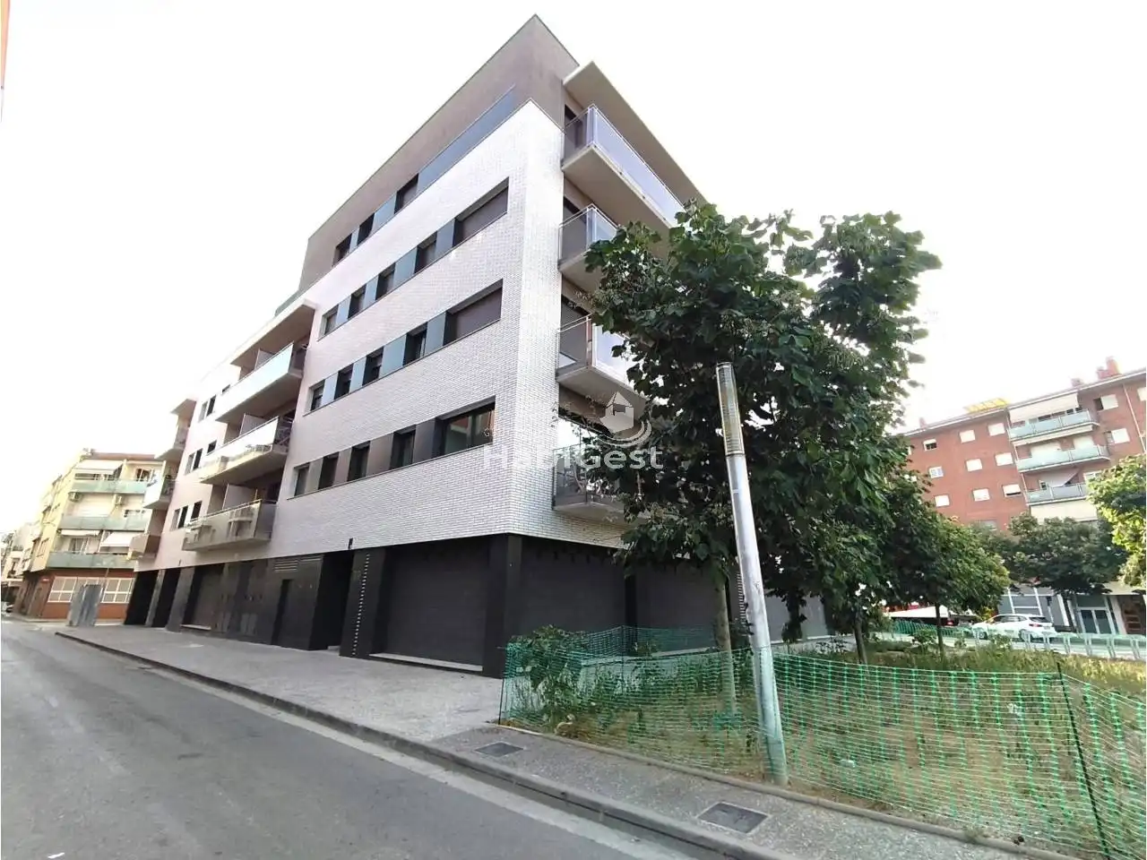 Exterior view of Garage for rent in Girona